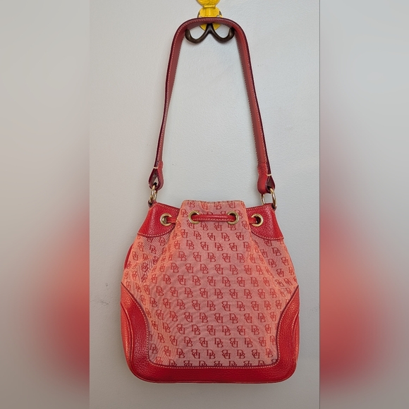 Dooney & Bourke | Red Signature Bucket Drawstring Shoulder Bag, Cloth & Leather - Picture 3 of 16